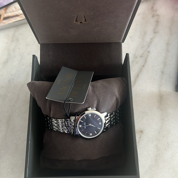 Nwt- Bulova Women's Watch - Elegant Timepiece - Picture 6 of 8